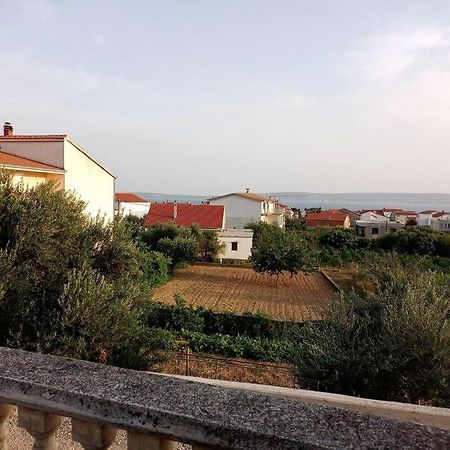 Ferienwohnung Obiteljski Stan Kastel Luksic Kaštela Exterior foto